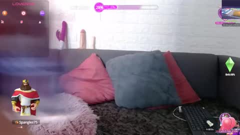 Layla online show from 30, 1, 2025