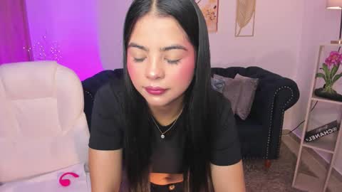 Layla Breezee online show from 18, 1, 2026