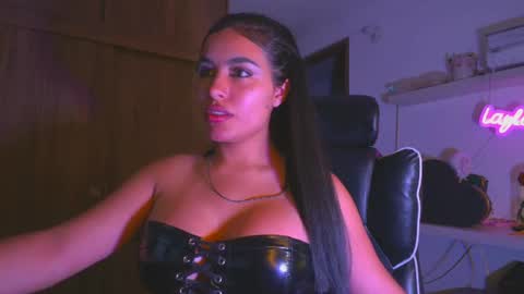 Layla online show from 16, 7, 2026