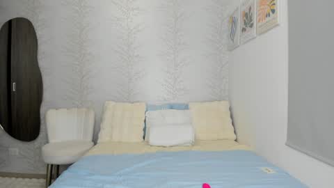 Snapshot of layla_vanegas chatting on 9, 1, 2025 Layla Vanegas online show from 9, 1, 2025