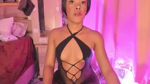 LAYLA online show from 10, 5, 2026