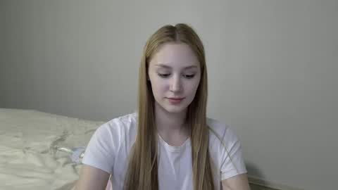 LaylaPretty001 online show from 3, 12, 2024