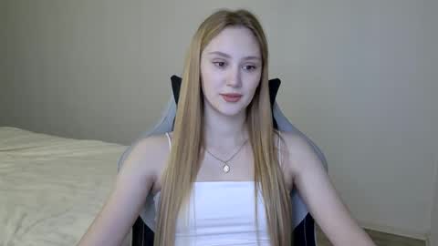 LaylaPretty001 online show from 3, 2, 2025