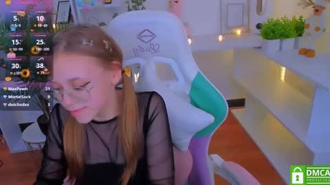 Snapshot of layriantavee chatting on 10, 1, 2025 layriantavee online show from 10, 1, 2025