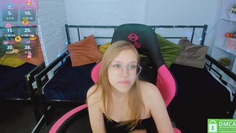 Snapshot of layriantavee chatting on 16, 1, 2025 layriantavee online show from 16, 1, 2025