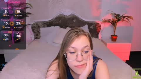 Snapshot of layriantavee chatting on 17, 1, 2025 layriantavee online show from 17, 1, 2025