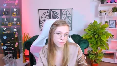 Snapshot of layriantavee chatting on 19, 1, 2025 layriantavee online show from 19, 1, 2025