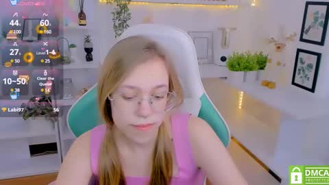 Snapshot of layriantavee chatting on 10, 2, 2025 layriantavee online show from 10, 2, 2025