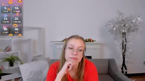 Snapshot of layriantavee chatting on 9, 3, 2025 layriantavee online show from 9, 3, 2025