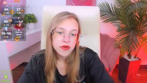 Snapshot of layriantavee chatting on 11, 9, 2025 layriantavee online show from 11, 9, 2025