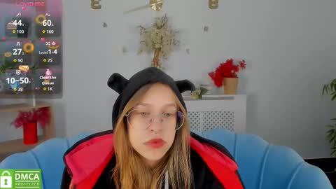 Snapshot of layriantavee chatting on 10, 10, 2025 layriantavee online show from 10, 10, 2025