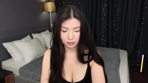 lea_apple online show from 25, 7, 2026