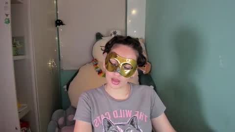 Laura online show from 25, 3, 2026