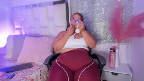 Leah  online show from 22, 6, 2026