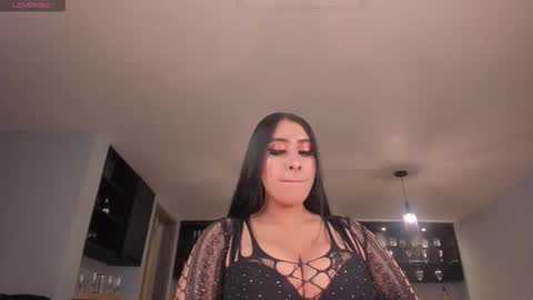 leahlombardi_ online show from 8, 2, 2026