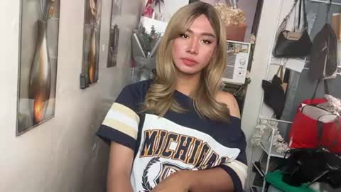 Snapshot of leanashleychatto2 chatting on 17, 7, 2026 Miss Candy online show from 17, 7, 2026
