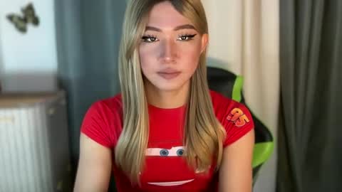 Snapshot of leanashleychatto2 chatting on 9, 8, 2026 Miss Candy online show from 9, 8, 2026