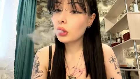 Kiki online show from 17, 4, 2026