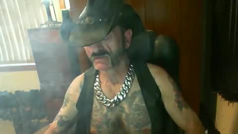 leathergreaser online show from 29, 4, 2026
