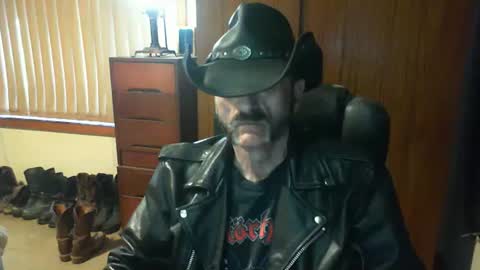 leathergreaser online show from 30, 4, 2026