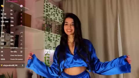 Snapshot of leeannepizzini chatting on 7, 2, 2026 Jasmine online show from 7, 2, 2026