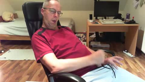 Dave online show from 8, 12, 2024