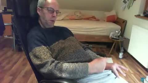 Dave online show from 9, 2, 2025