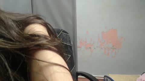 Liya online show from 4, 12, 2025