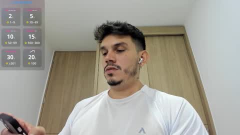 Snapshot of legolas_15 chatting on 24, 10, 2025 Alejandro online show from 24, 10, 2025
