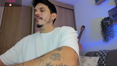 Alejandro online show from 17, 7, 2026