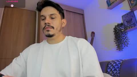 Alejandro online show from 24, 7, 2026