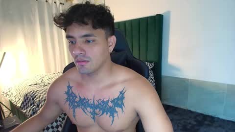 Snapshot of lei_77 chatting on 2, 12, 2025 Lei online show from 2, 12, 2025