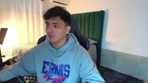 Snapshot of lei_77 chatting on 22, 12, 2025 Lei online show from 22, 12, 2025