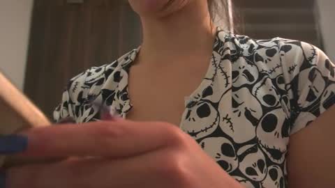 Snapshot of leiaah__ chatting on 31, 10, 2025 Leah online show from 31, 10, 2025