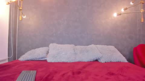 LEIGH ANGELS online show from 22, 11, 2025