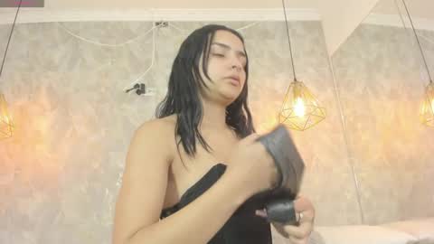 LEIGH ANGELS online show from 4, 5, 2026