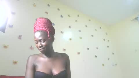 Snapshot of leila215185 chatting on 20, 3, 2026 leila215185 online show from 20, 3, 2026