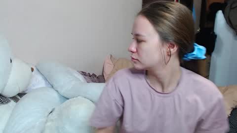 leila_bambi online show from 9, 12, 2024