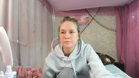 leila_bambi_ online show from 10, 4, 2026