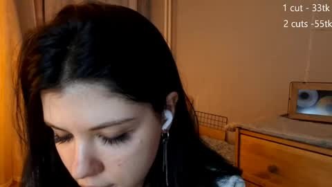 Mia online show from 28, 4, 2026
