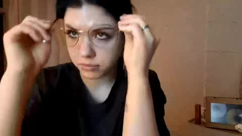 Mia online show from 29, 4, 2026