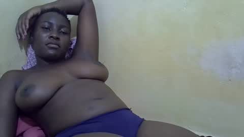 Snapshot of leilah_cute19 chatting on 8, 3, 2026 leilah_cute19 online show from 8, 3, 2026