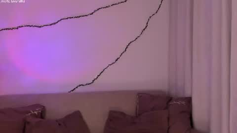 leilalafleur_ online show from 25, 6, 2026