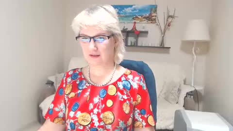 Leila Kinky online show from 28, 2, 2025