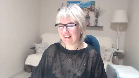Leila Kinky online show from 14, 4, 2026