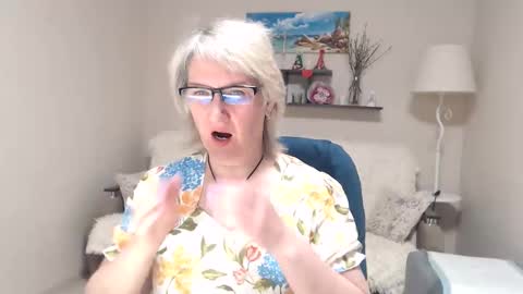 Leila Kinky online show from 5, 5, 2026