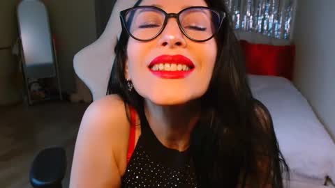 leilamurray online show from 4, 2, 2025