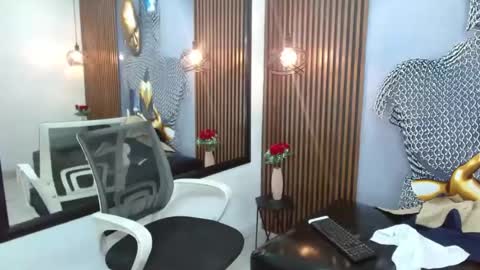 lelehott01 online show from 29, 6, 2026