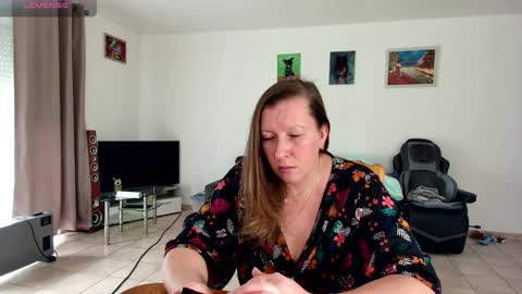 Snapshot of lelena1319 chatting on 20, 1, 2025 YOUR ELENA online show from 20, 1, 2025