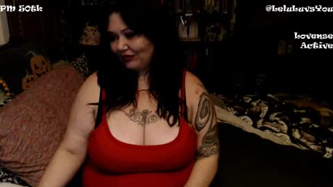 Snapshot of leluluvsyou chatting on 4, 12, 2024 Lelu Fallas online show from 4, 12, 2024